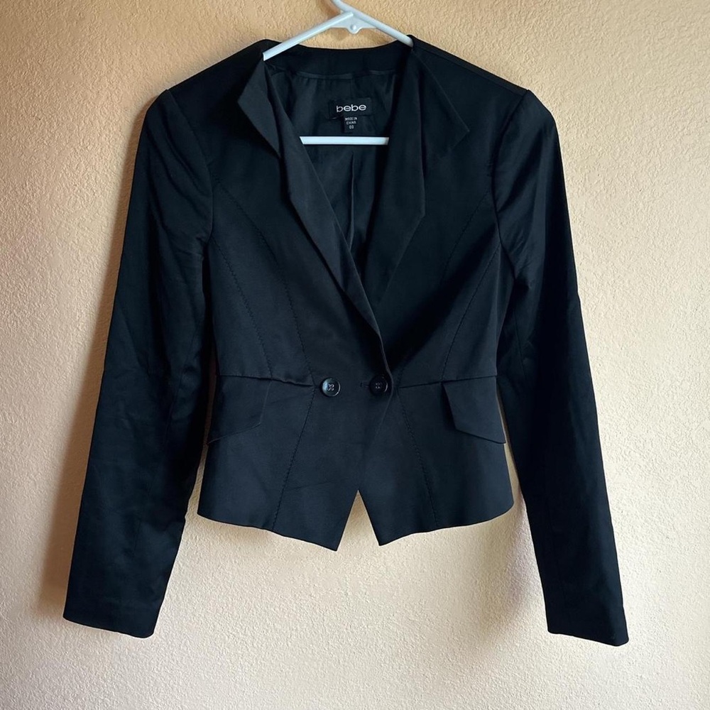 Bebe Cropped One Button Blazer